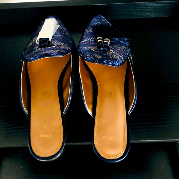 🆕 Call It Spring Disney Slides/Mules Size 7 - Picture 2 of 4